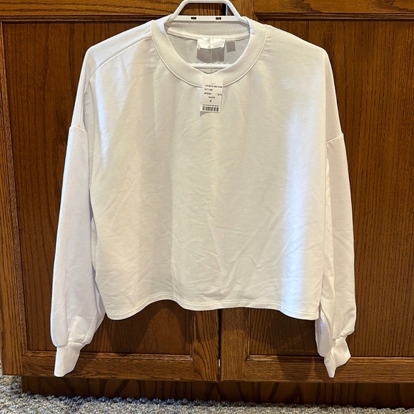 Thin cropped white long sleeve - Picture 1 of 4